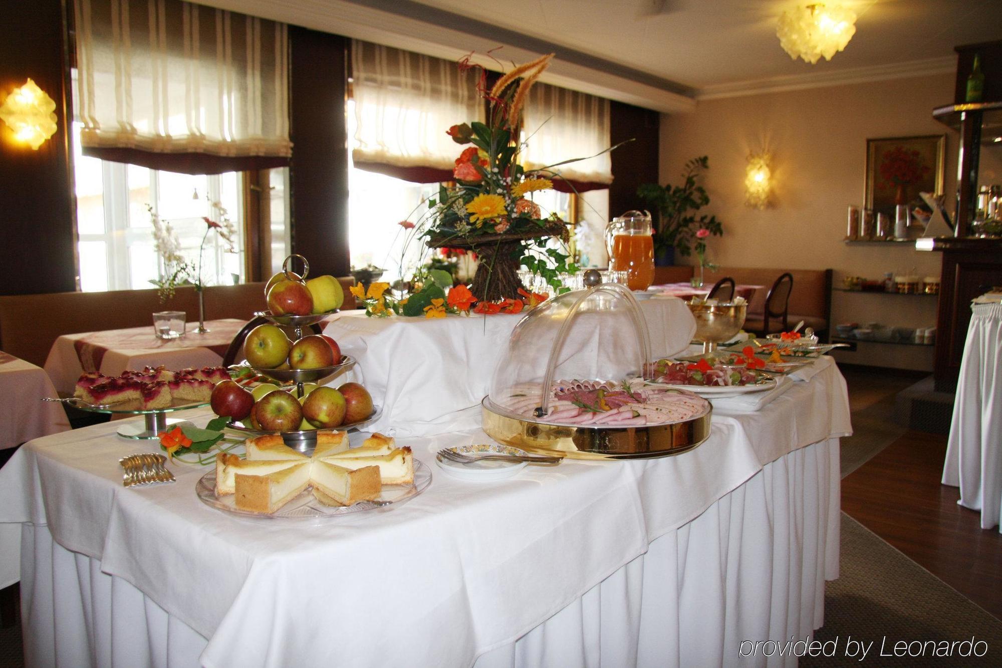 Hotel Am Heideloffplatz Nürnberg Restoran fotoğraf